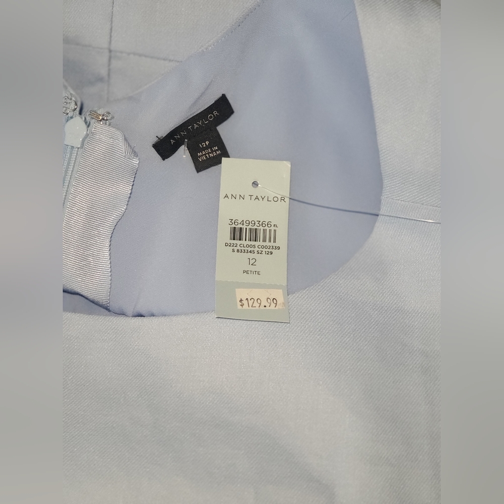 Ann Taylor The V-Back Boatneck Midi Dress in Linen Twill - Picture 6 of 7